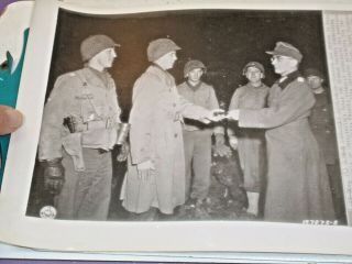 Wwii Ap Wire Photo German Commander Ft San Quentin Surrenders To U.  S Forces 643