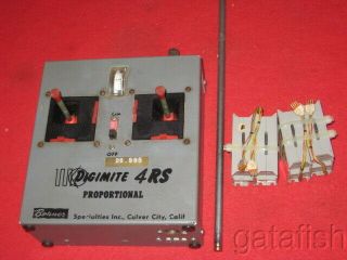 Vintage Bonner Digimite 4rs 27mhz Transmitter & 4 Servos For R/c Model Airplane