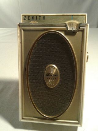 Vintage Zenith Deluxe Royal 500 Eight Transistor Portable Radio