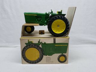 1/16 John Deere 3020 Narrow Front With Ice Cream Style Box Rare