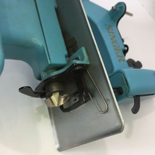 1950s Vintage Rare BLUE SINGER Toy Sewing Machine model 20 SewHandy 9