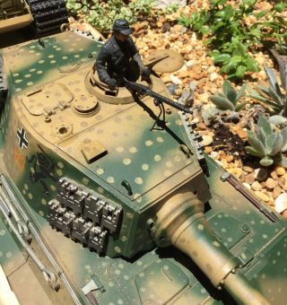 VINTAGE RC GERMAN KING TIGER BATTLE TANK 6