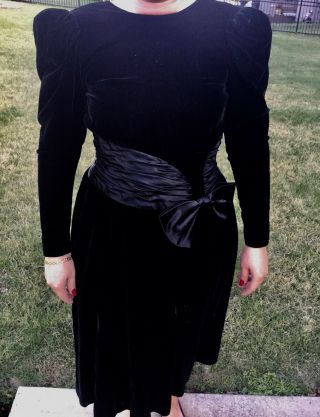 Vintage 80s Black Velvet Long Midi Formal Dress Size 4,  Made In Korea