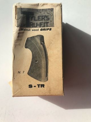 Vintage Smith and Wesson Wood Diamond Pistol Grips Walnut 8