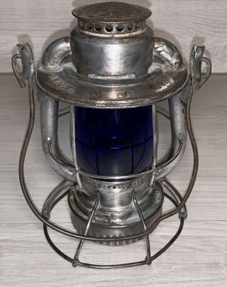 Dietz Vesta Railroad Lantern Vintage N.  Y.  C.  S.  Lantern With Blue Globe Shade