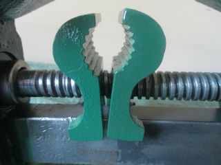 Vintage Craftsman 5242 Bench Vise / Vice 3 1/2  W.  Jaws Anvil Swivel Pipe jaws 8