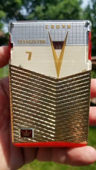 Vintage Crown 7 Transistor (tr - 777) Pocket Transistor Radio.