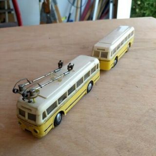 Ho Vintage Aristo - Craft Electric Trolley - Bus With Trailer - Runs - Lights Work