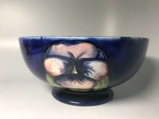 Vintage Signed Moorcroft Pansy Pattern Center Bowl 7.  5 " Diameter