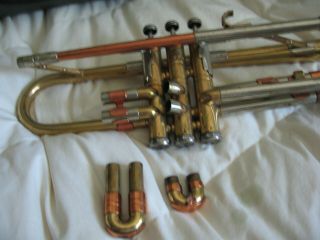 Vintage Getzen Deluxe Tone Balanced Trumpet Elkhorn,  Wis w/Original case 7