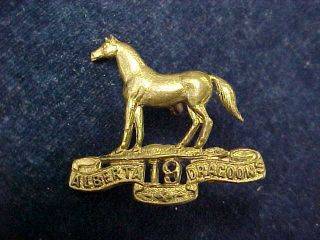 Orig Ww2 Collar Badge 19th Alberta Dragoons " Jr Gaunt Montreal "
