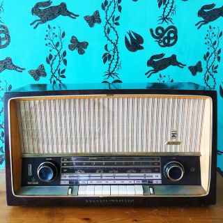 Vintage Grundig Majestic 3160 Tabletop Tube Radio West Germany 1960
