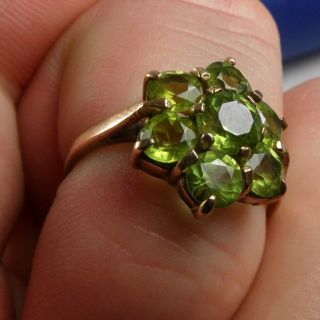 Stunning Vintage 1970s 9ct Gold & Peridot Cluster Ring Size O