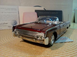 Franklin 1961 Lincoln Continental Rare Le.  1:24 Nos.  Undisplayed.  Docs