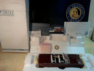 FRANKLIN 1961 LINCOLN CONTINENTAL RARE LE.  1:24 NOS.  UNDISPLAYED.  DOCS 2