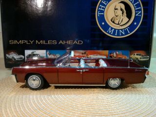 FRANKLIN 1961 LINCOLN CONTINENTAL RARE LE.  1:24 NOS.  UNDISPLAYED.  DOCS 6