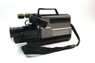 Vintage Panasonic PV - 320 OmniMovie VHS HQ Camcorder w/ Case,  Accessories 2