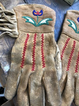 Vtg Antique Native American Leather Beaded Gauntlet Gloves 2