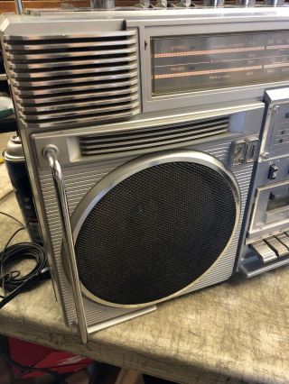 Vintage RISING SRC - 2015 Old School Boombox Ghetto blaster Casette AM FM Stereo 2