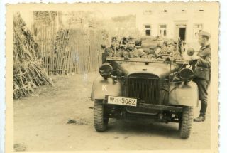 Photo Ww2 German Soldiers W.  Military Car Wwii 388