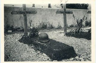 Photo Ww2 Dead German Soldier,  Mate Wwii 384