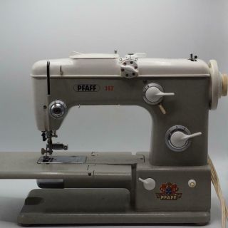 Vintage Pfaff 362 Heavy Duty Sewing Machine Made In Germany
