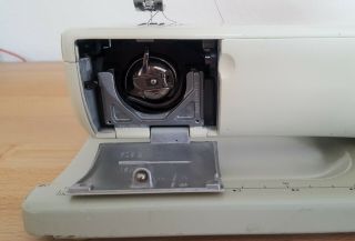 Bernina 800 - great,  vintage sewing machine with foot controller 9