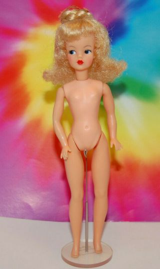 VINTAGE IDEAL TAMMY DOLL WITH BLOND BRAIDS AND School Daze 12 