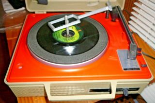 Vintage Ge General Electric Orange Portable Record Player V638r