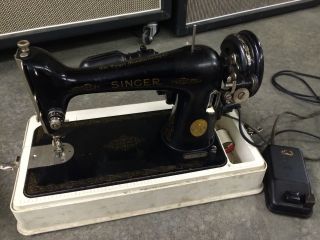 Vintage 1947 Singer Model 66 Sewing Machine In 3