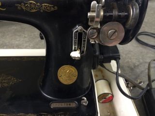 Vintage 1947 Singer Model 66 Sewing Machine In 3 5