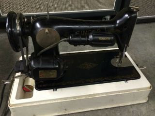 Vintage 1947 Singer Model 66 Sewing Machine In 3 8