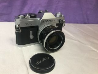 Vintage Canon Fl 50mm F 1.  8 Lens W/ Fx 35mm Film Camera Ex Cond