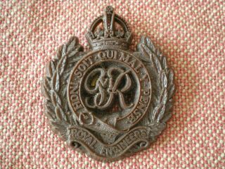 Ww2 Royal Engineers Brown Bakelite Plastic Cap Badge By Stanley
