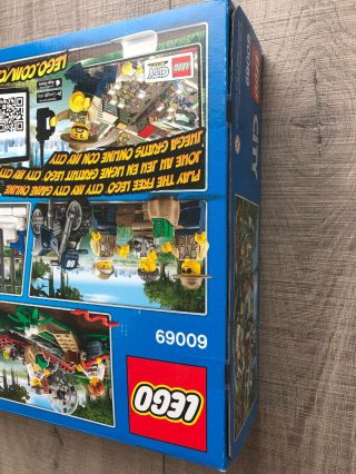 Lego City Swamp Police Station (60069) & (Retired) 4
