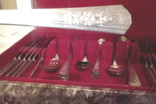 Service for 8,  Antique 1938 Oneida Ltd Wm A Rogers A1 Plus Silverplate 