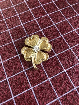 14k Yellow Gold Shamrock Four Leaf Clover Diamond Center Brooch Pin Vintage