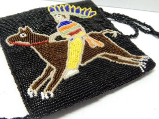 1980s VINTAGE PICTORIAL SIOUX INDIAN BEADED WESTERN POUCH / BAG / PURSE 5