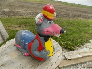 Chuck E Cheese Mouse,  Fiberglass Mouse Vintage Kiddie Ride On Toy Swing Statue A