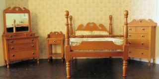 Vintage Holly Hobbie Miniature Dollhouse 4 Piece Bedroom Set In 1:12 Scale