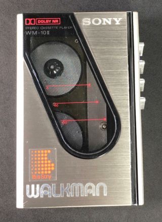 Vintage Sony Wm - 10 Ii Walkman Silver 1985 Belt Great