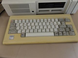 Vintage IBM PC jr Computer,  Color Monitor,  Keyboard 640KB RAM 4863 4860 5