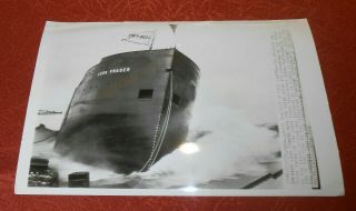 1942 Wwii Press Photo Ore Carrier Leon Fraser Launch River Rouge Yards