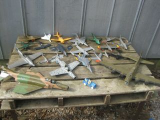 (22) Vintage Military Aircraft Airplanes Fighters Models B0326