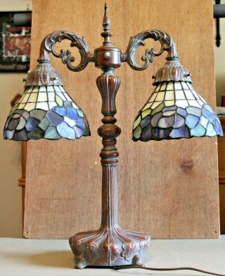 Vintage Desk Lamp 2 Globe Tiffany Style By Quoizel Collectibles