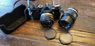 Vtg Olympus Om - 1 Md Black Body 35mm Slr Film Camera,  50mm F/1.  8 & 135mm Lenses
