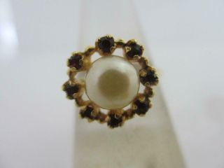 Pearl & Garnet 18k Gold Ring Vintage C1970.  Tbj06998