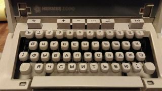 Vintage Hermes 3000 Typewriter - Russian Keys - Made in Hungary Rare Model 3