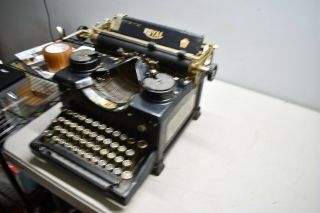 Vintage 1910’s Royal Model 10 Typewriter W/ Glass - Needs Minor Repair 5