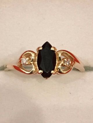 Vintage 10k Solid Gold Diamond And Onyx Ring 1.  7 Grams
